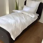 Noe Apartment